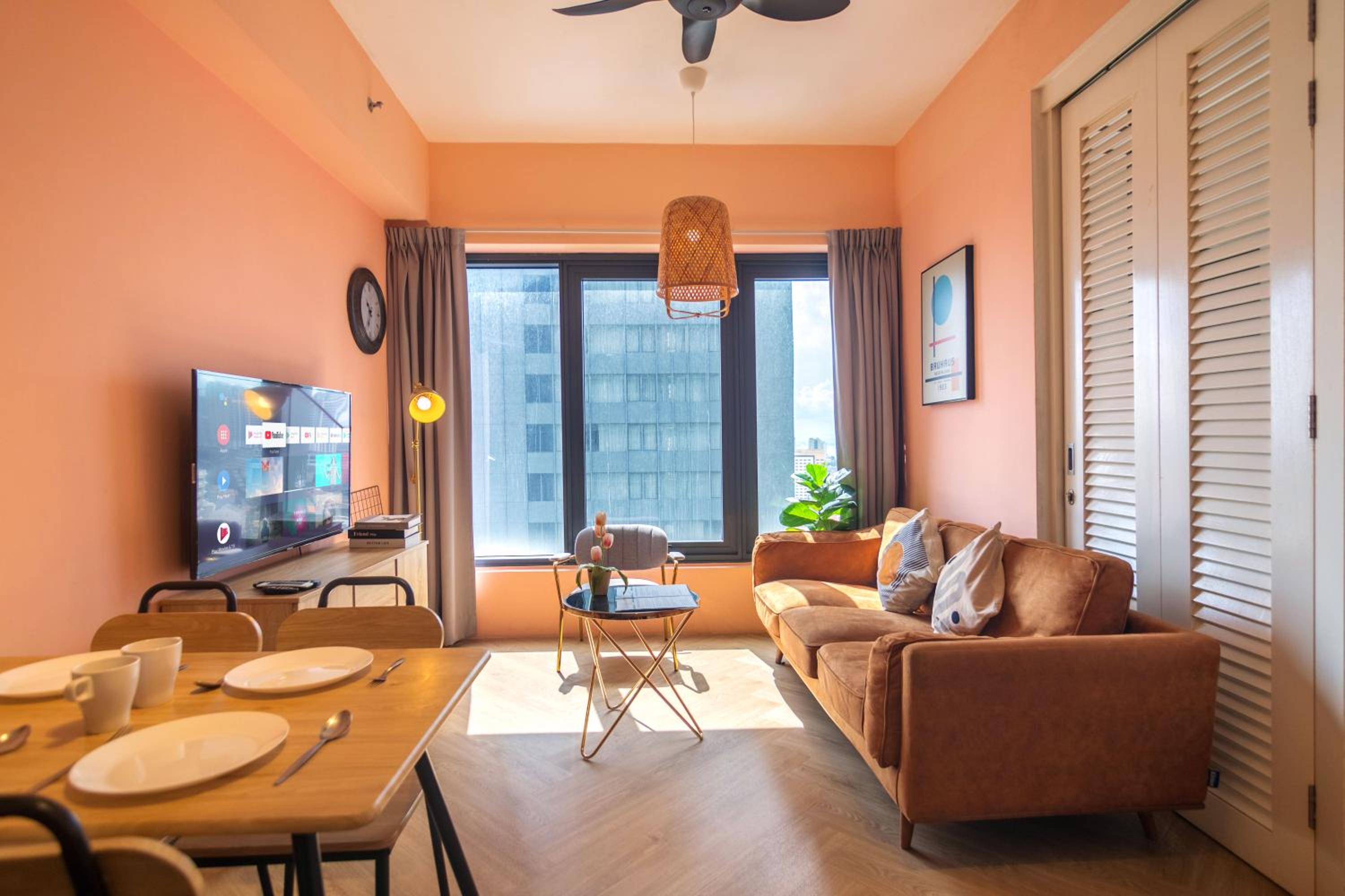 Georgetown Tropicana 218 by Airlevate Suites photo 3