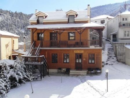 Stivakti Chalet en Karpenision