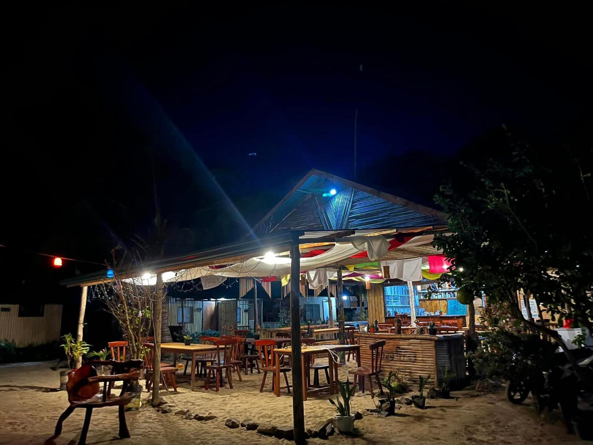Floresitas Beach Resort