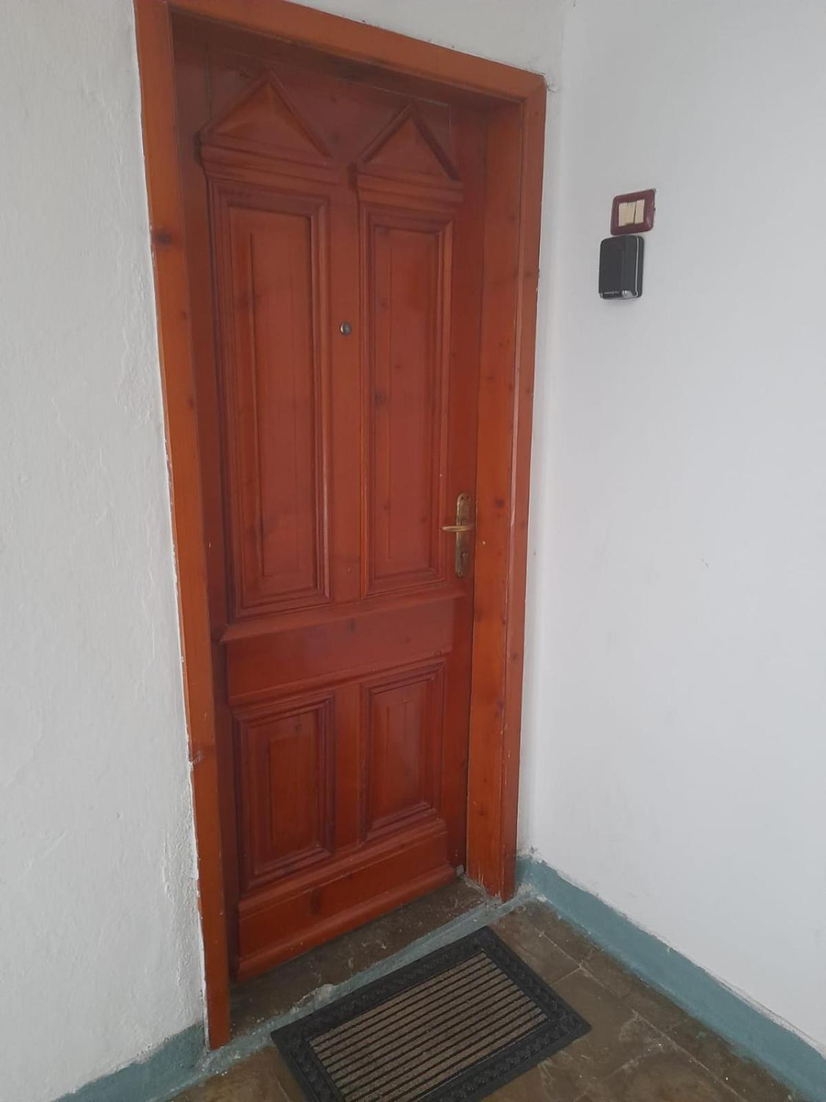 Ledi's Apartment