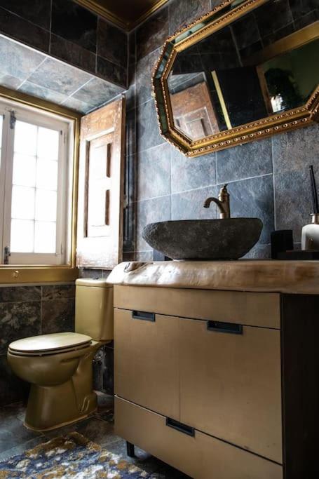 Unique Luxurious 17-Century Smart Chapel in Historical Center - Sintra WOW view 4