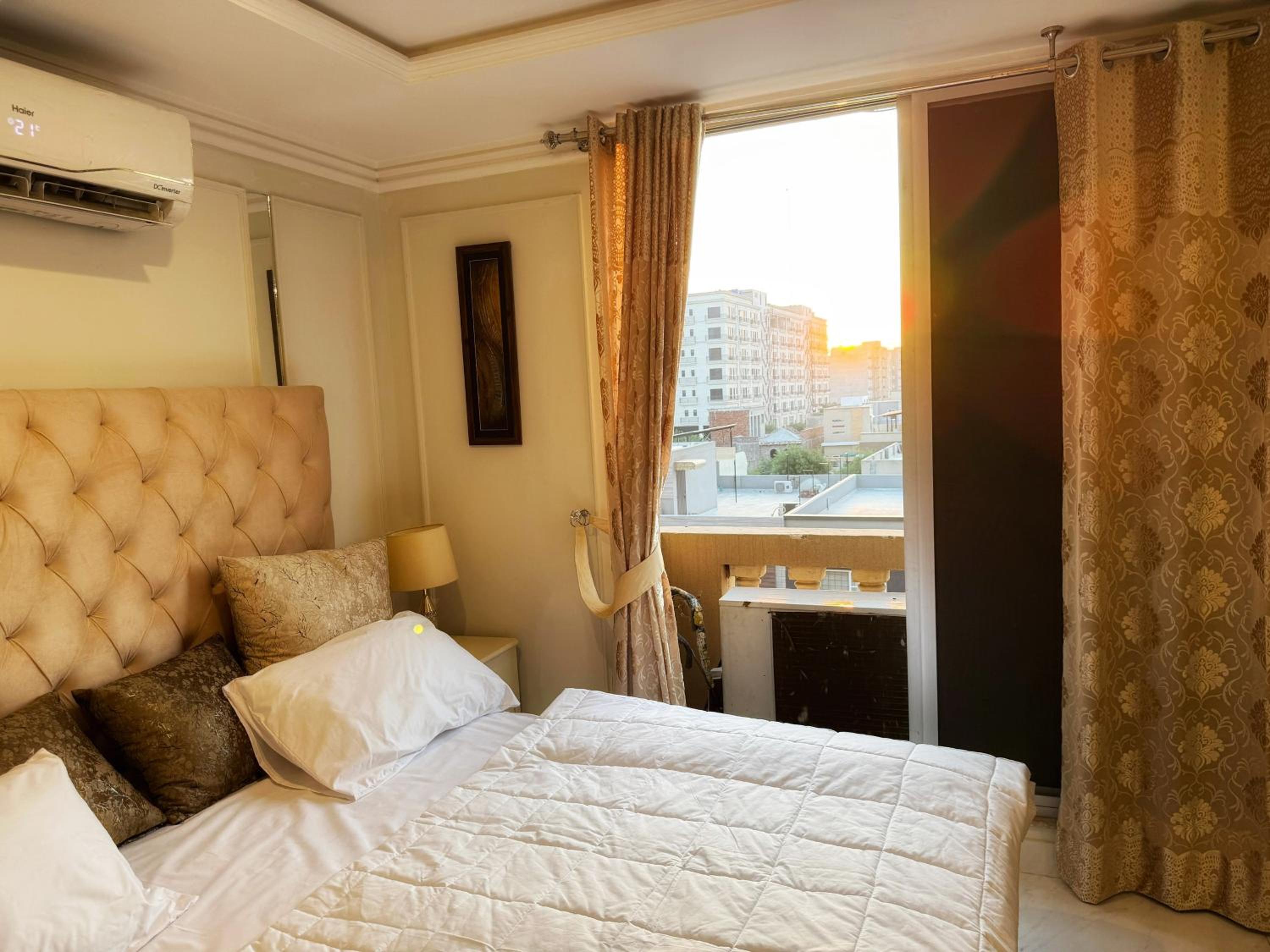 Cozy Apartment with a King Bed view 2