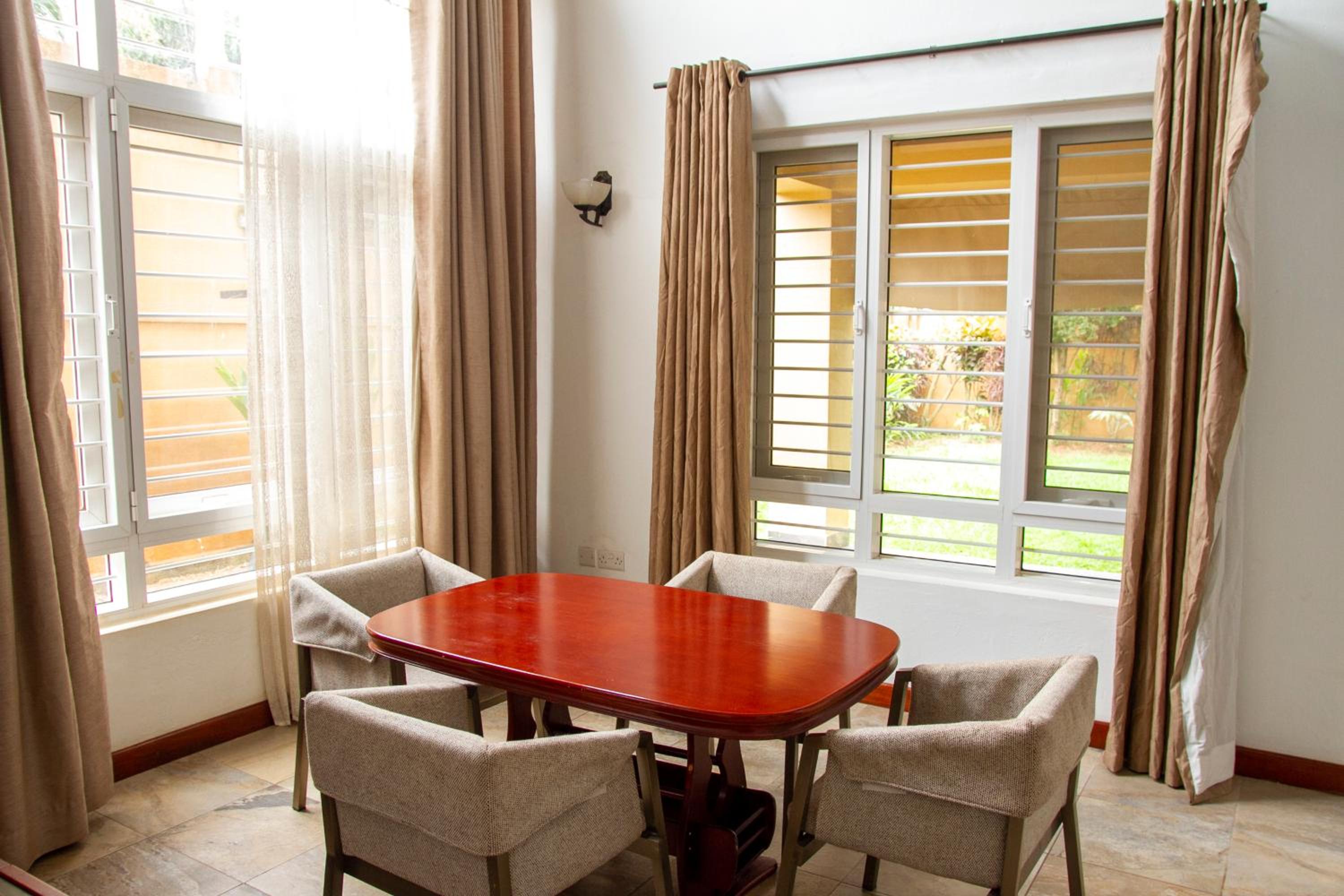 Family 3bed House view 2