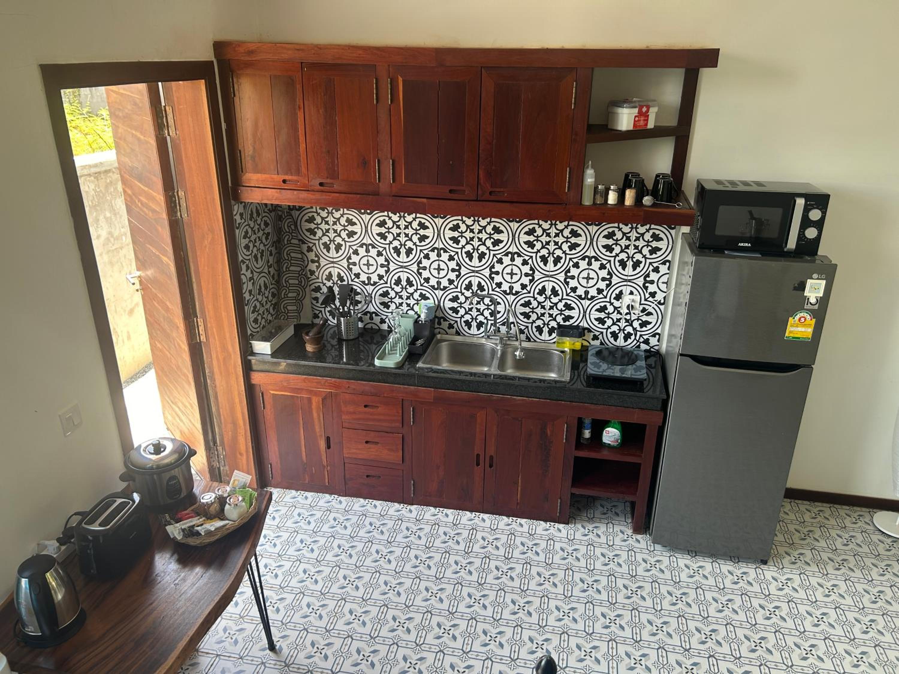 Photo 18
