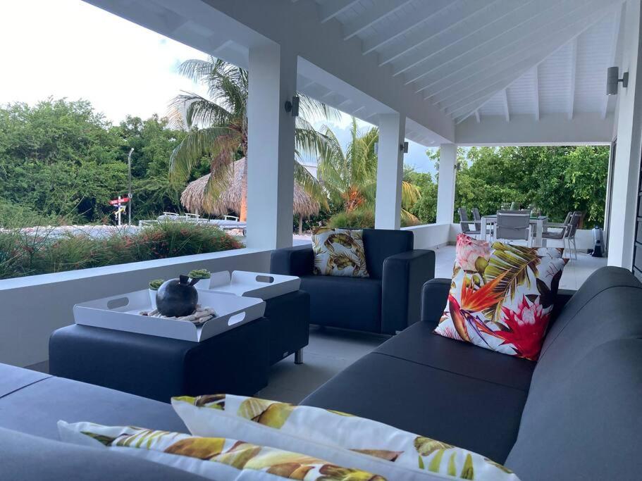 Luxe villa op Coral Estate 1 min lopen van zee