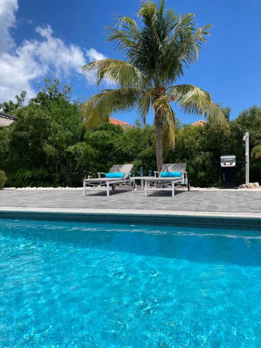 Luxe villa op Coral Estate 1 min lopen van zee
