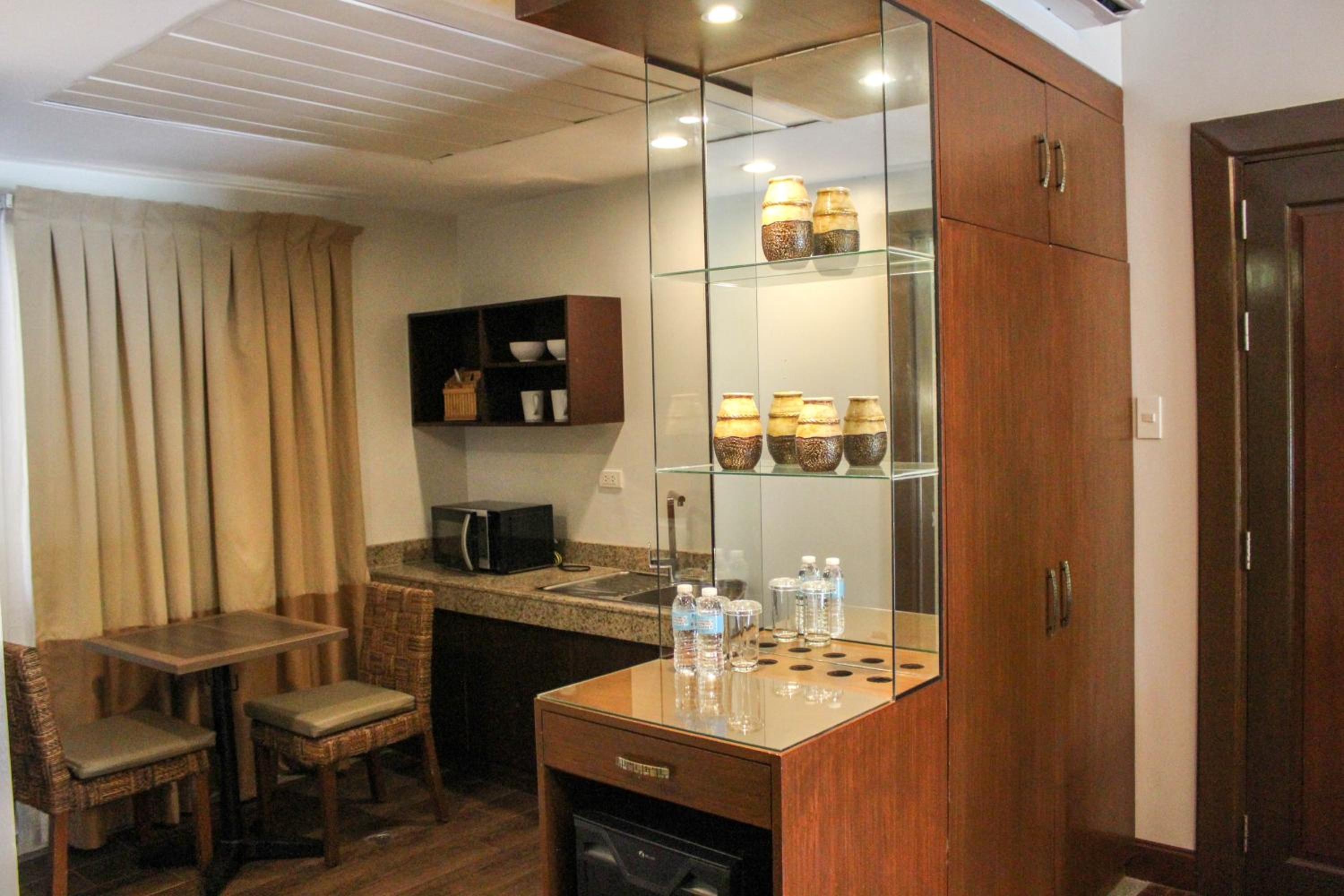 Coron Soleil Garden Resort