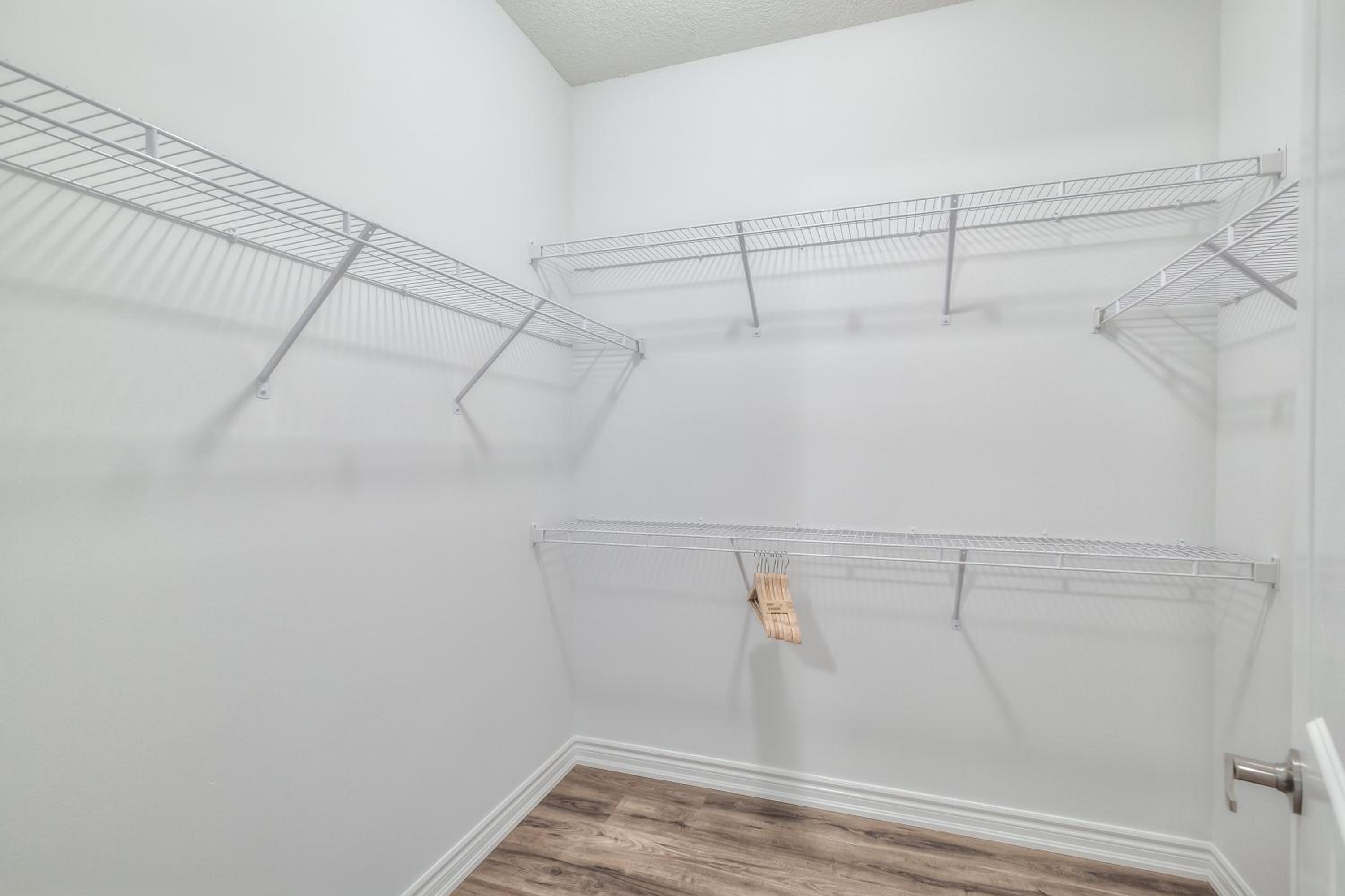 Spacious & Stylish 4BR Villa-Sleep 9-Free Parking
