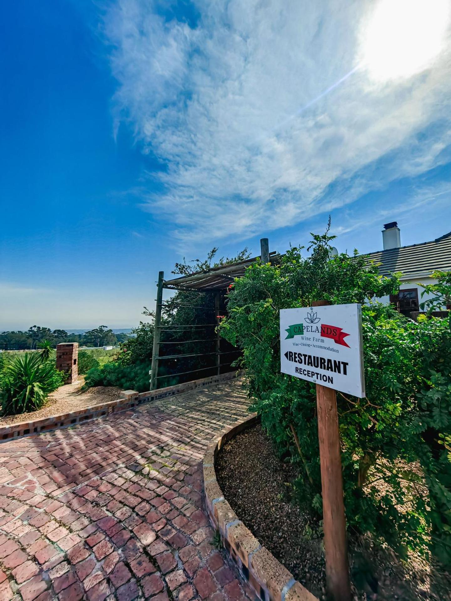 Capelands Wine Farm & Guesthouse