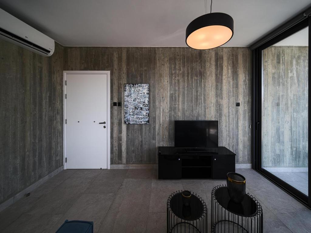 Avenue 101 2 BED