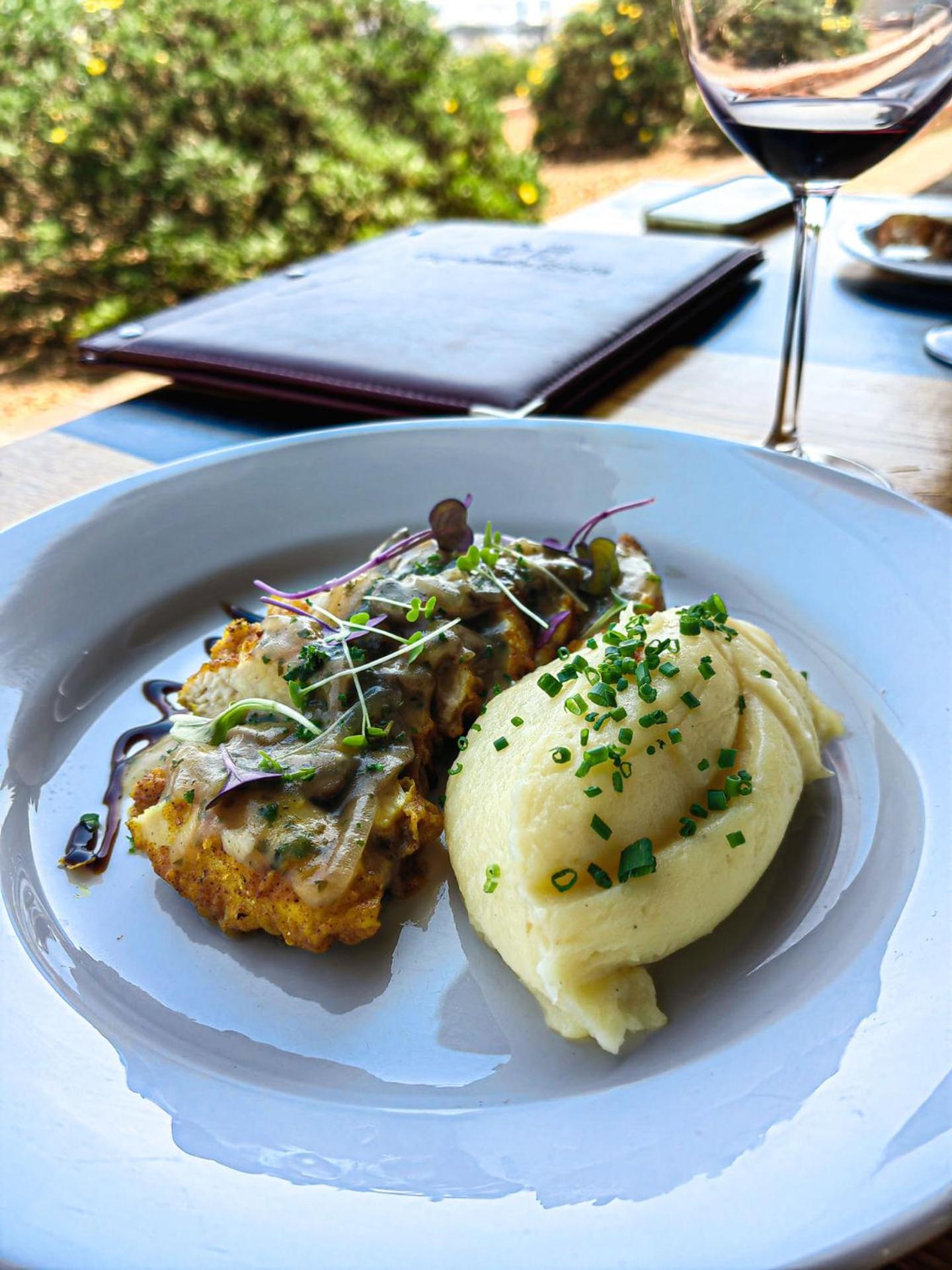 Capelands Wine Farm & Guesthouse