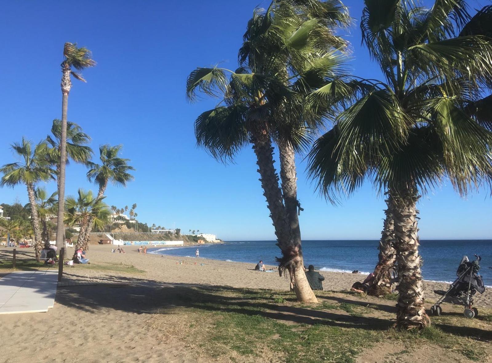 Modern Sea & Golf View 2-Bedroom Apartment with Pool and Terrace in Mijas