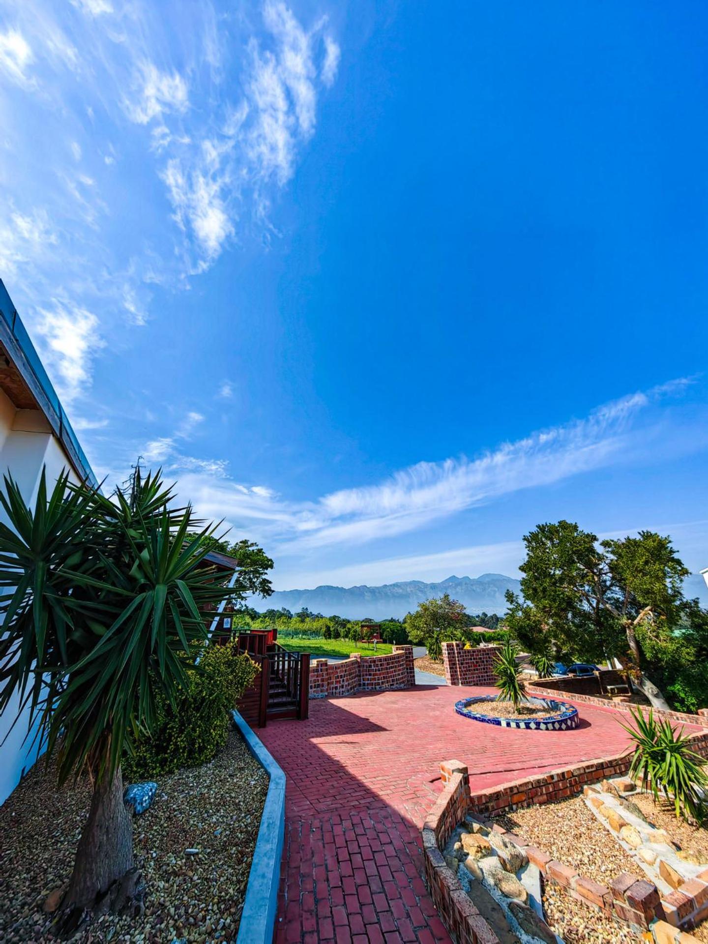 Capelands Wine Farm & Guesthouse