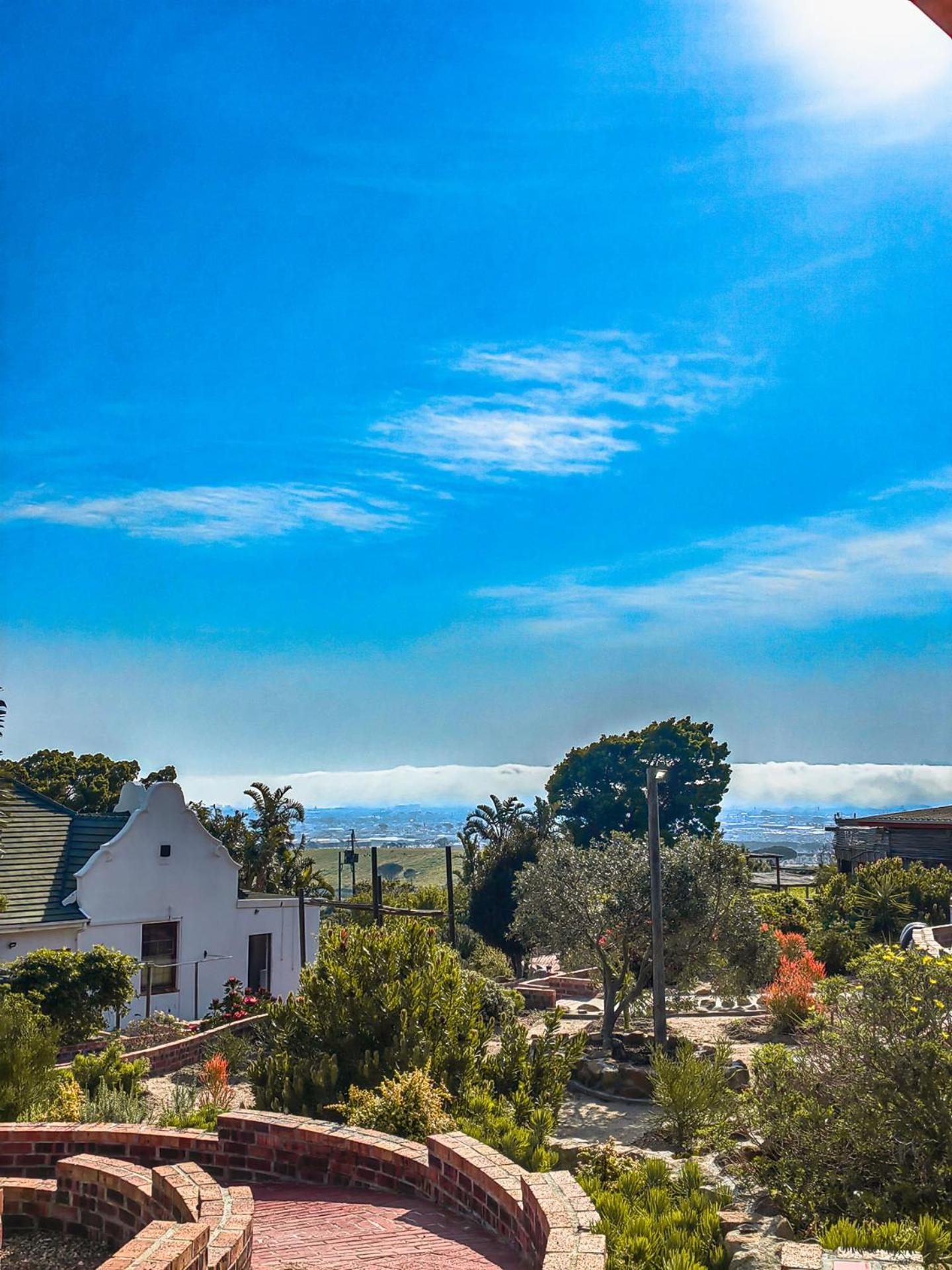 Capelands Wine Farm & Guesthouse