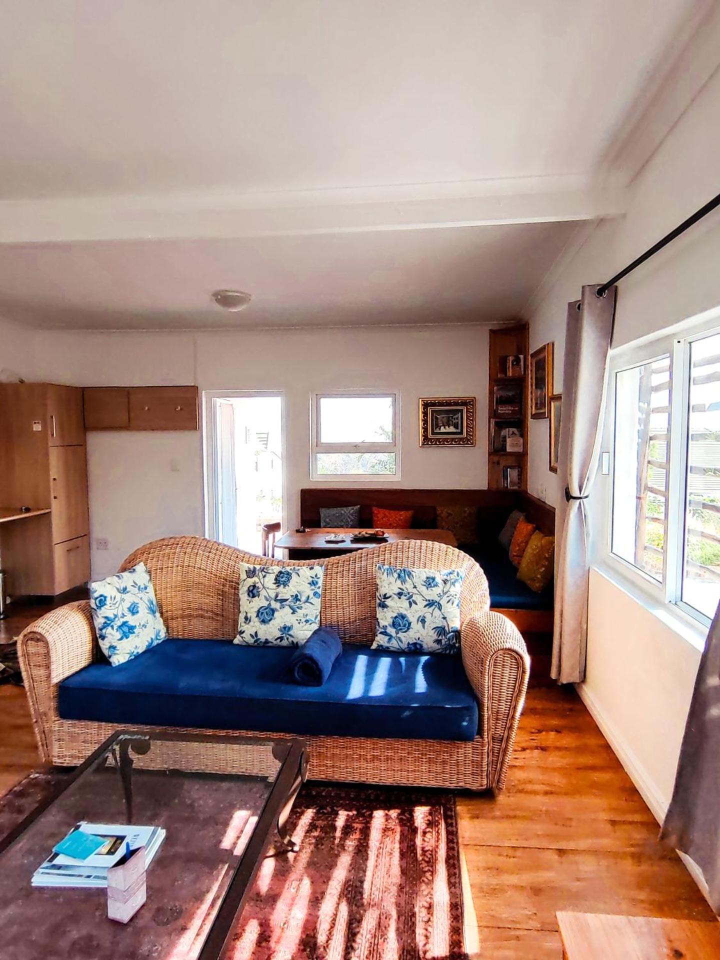 Capelands Wine Farm & Guesthouse