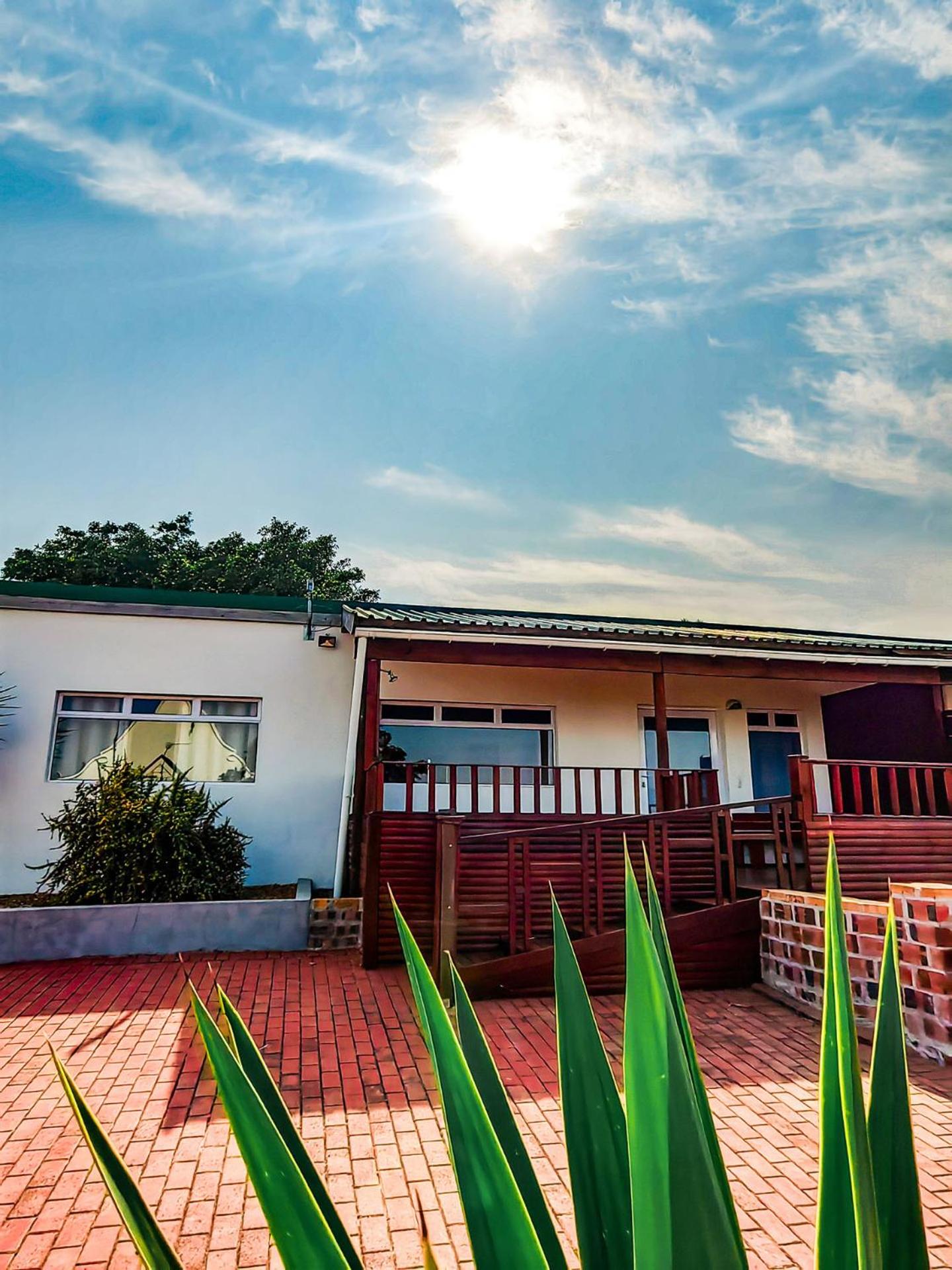 Capelands Wine Farm & Guesthouse