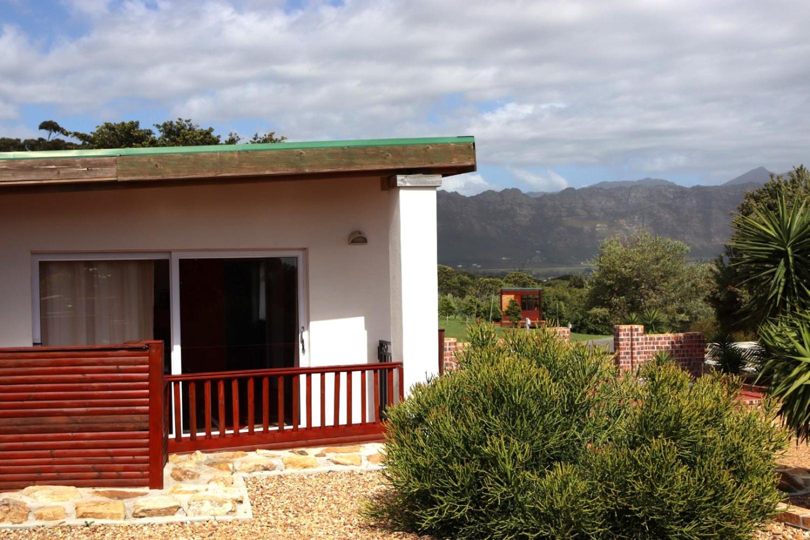Capelands Wine Farm & Guesthouse