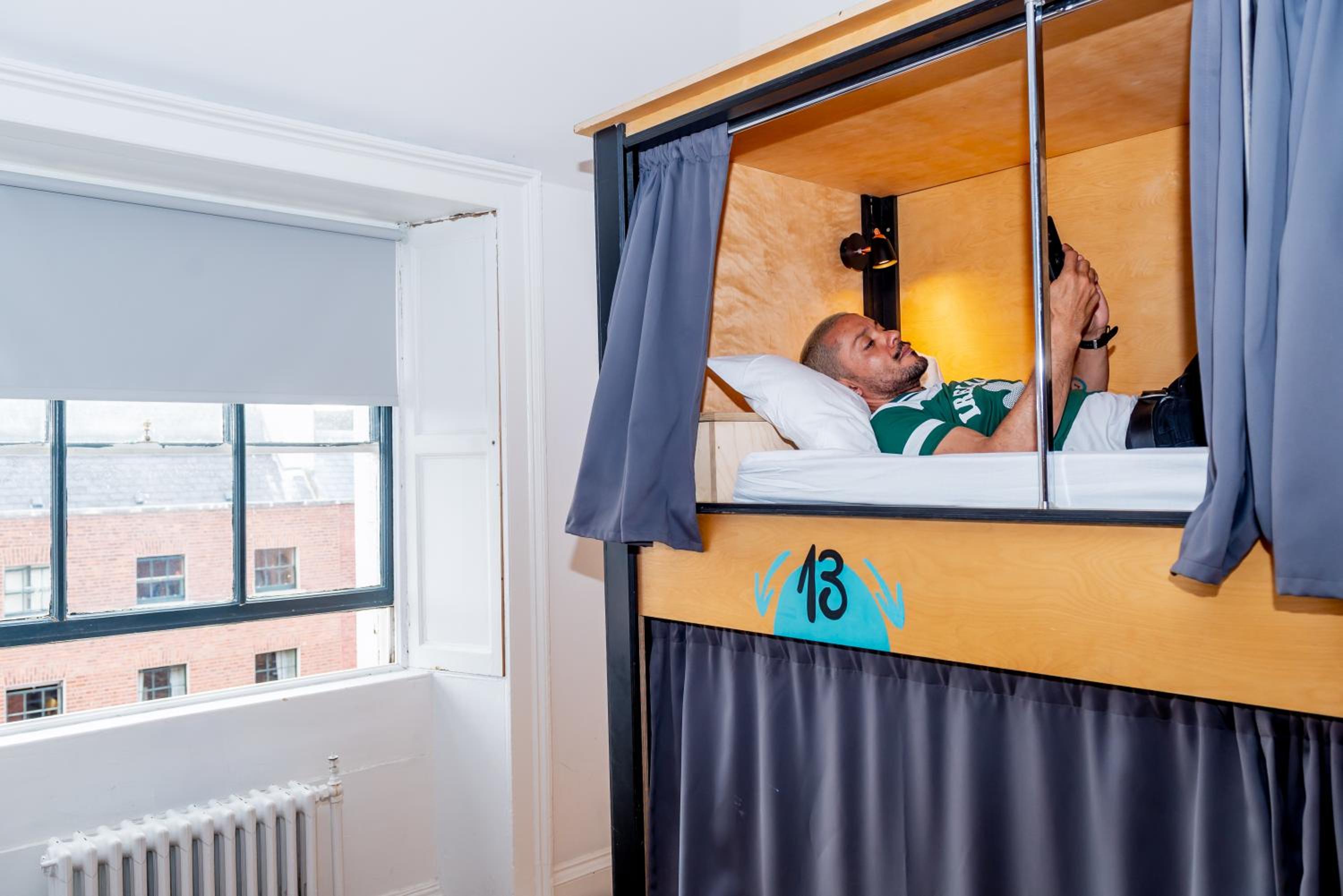 Leevin Hostel George