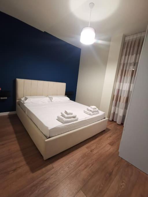 Reis Apartment 2- City Center with Stunning Views