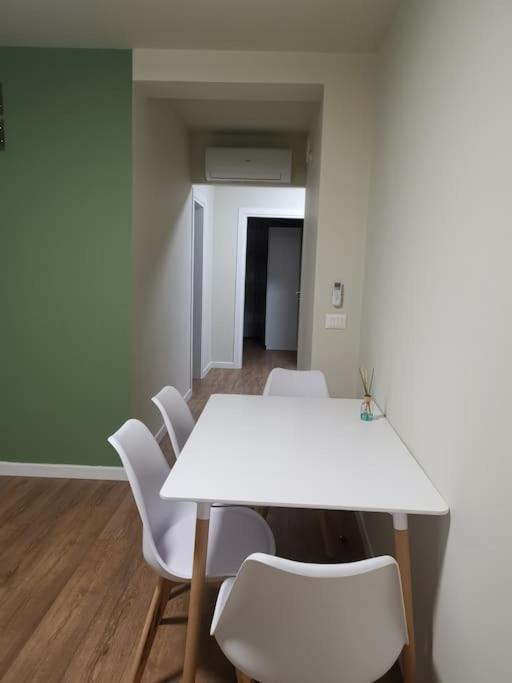 Reis Apartment 2- City Center with Stunning Views