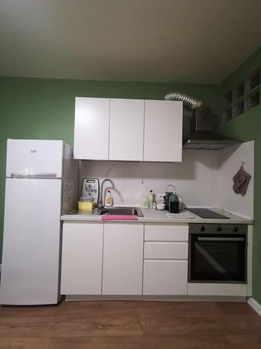 Reis Apartment 2- City Center with Stunning Views