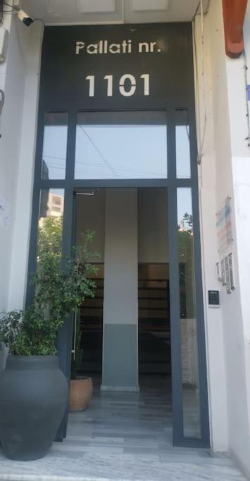 Reis Apartment 2- City Center with Stunning Views