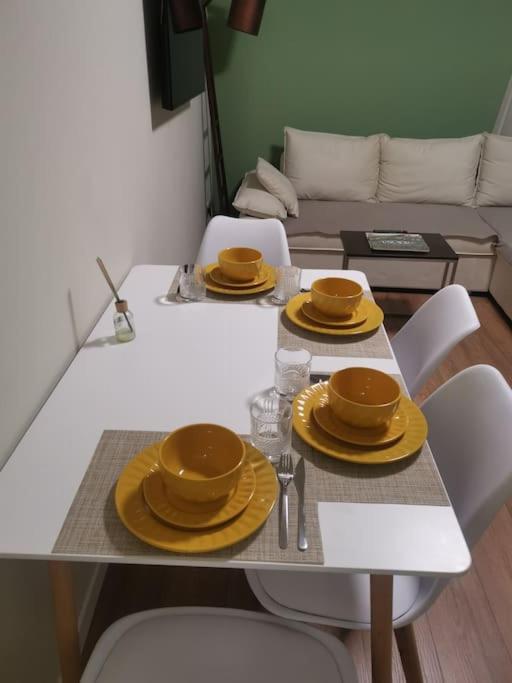 Reis Apartment 2- City Center with Stunning Views