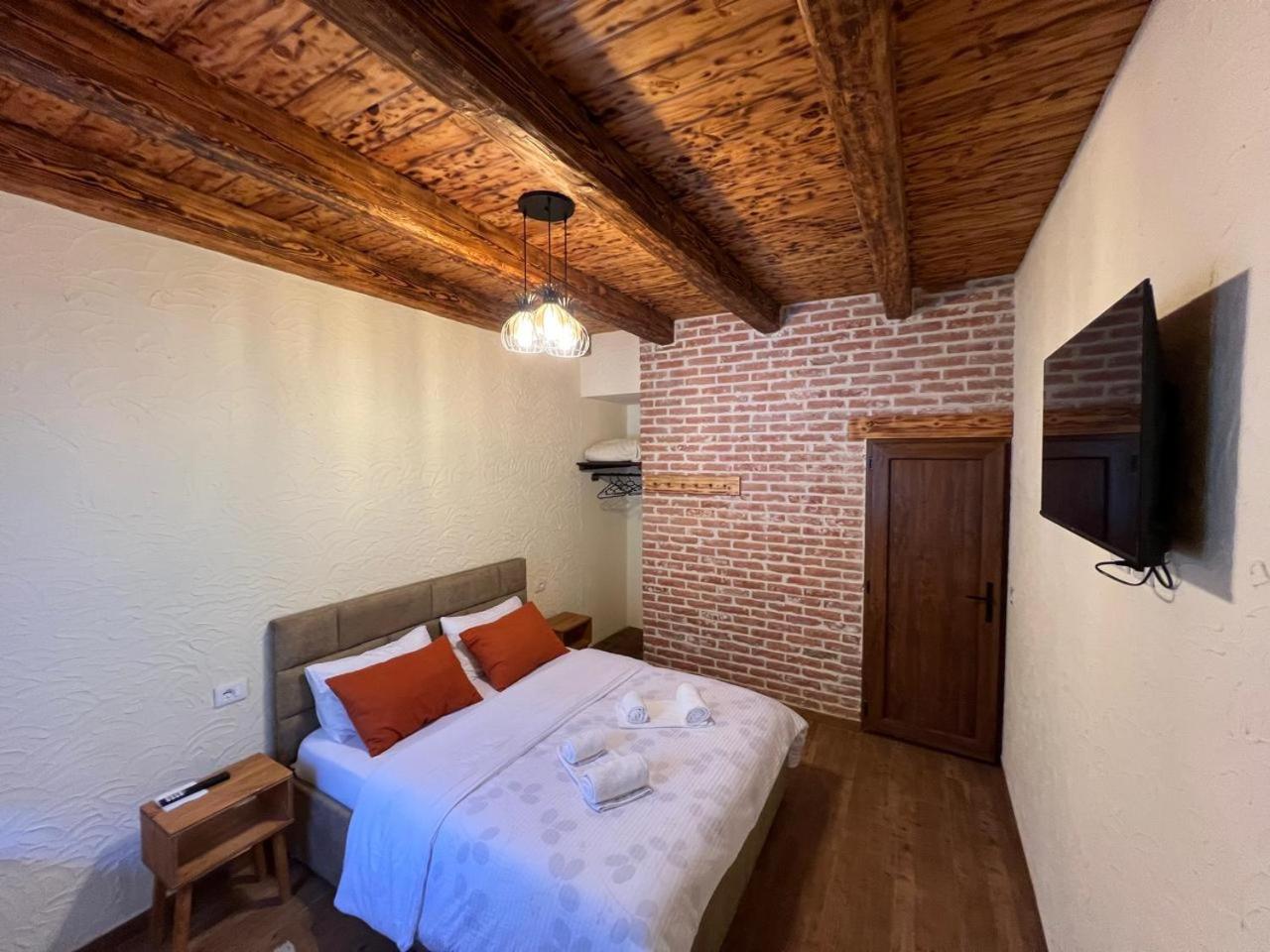 Guesthouse Gjoni Theth