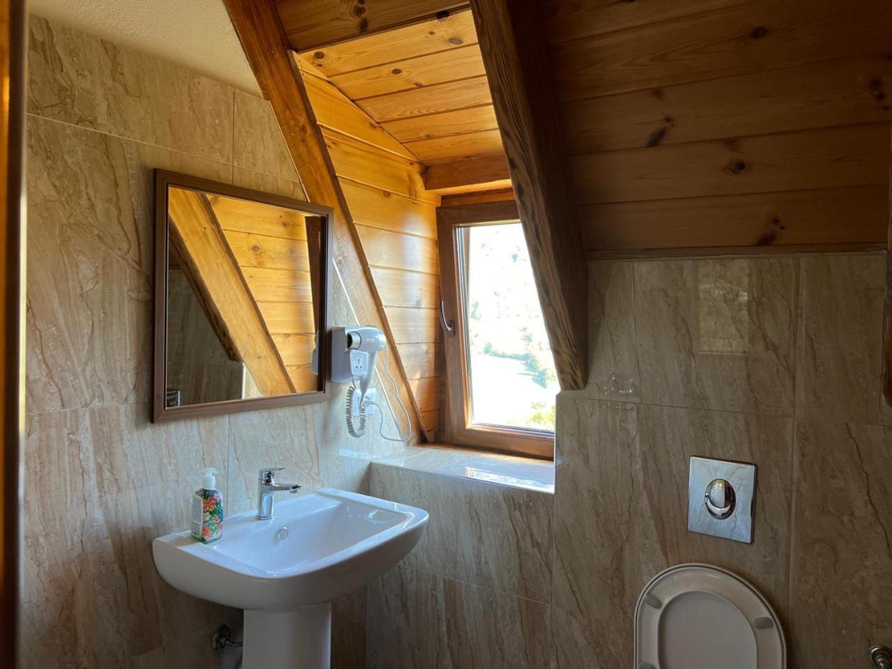 Guesthouse Gjoni Theth