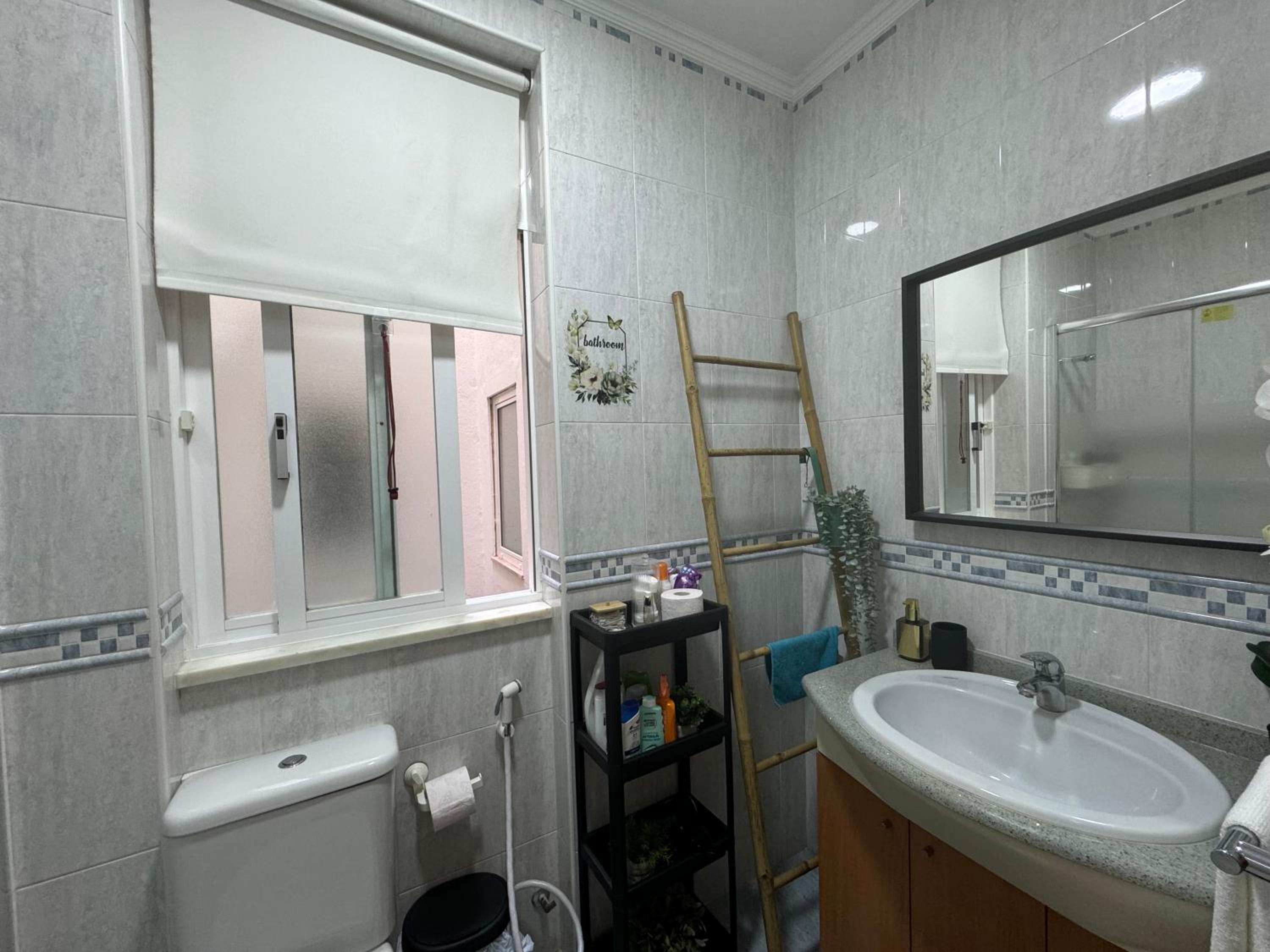 Anjos Station Lisbon Hostel
