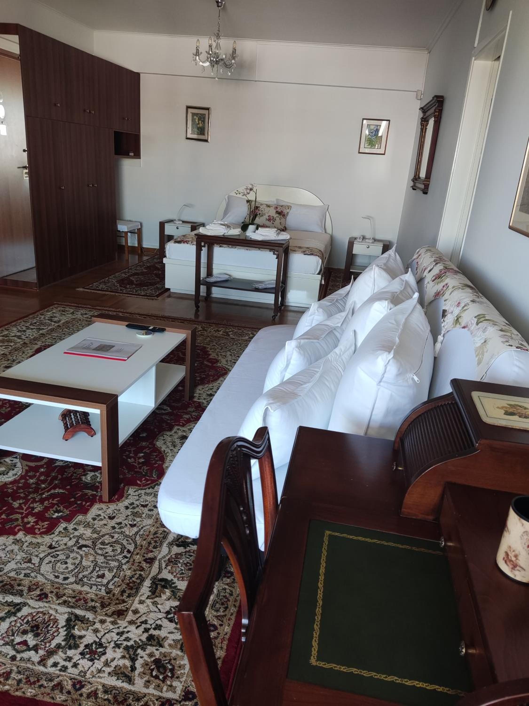 ''Athens Light'' luxury spacy appartment, Agia Paraskevi
