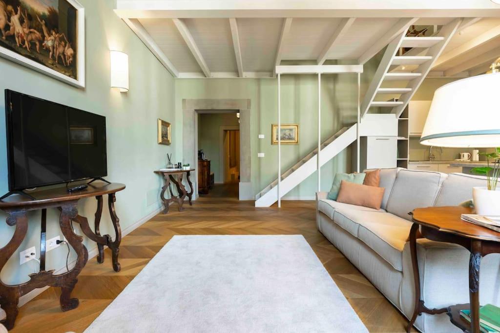 Golden Luxe - Lux Penthouse Palazzo Strozzi