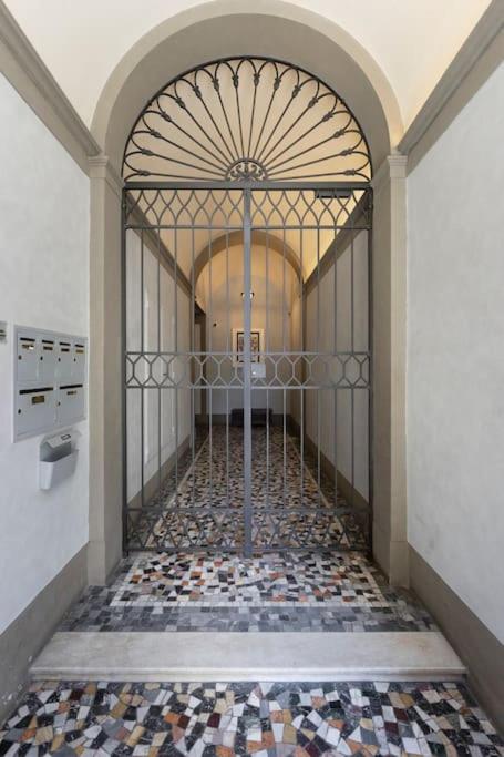 Golden Luxe - Lux Penthouse Palazzo Strozzi