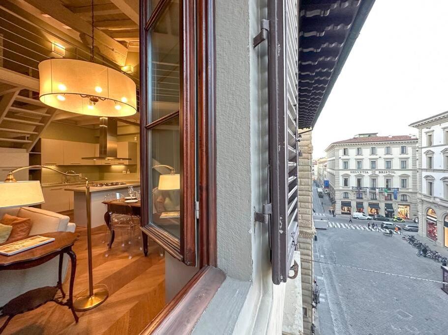 Golden Luxe - Lux Penthouse Palazzo Strozzi