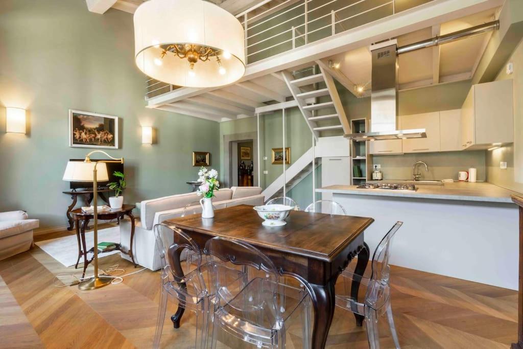 Golden Luxe - Lux Penthouse Palazzo Strozzi