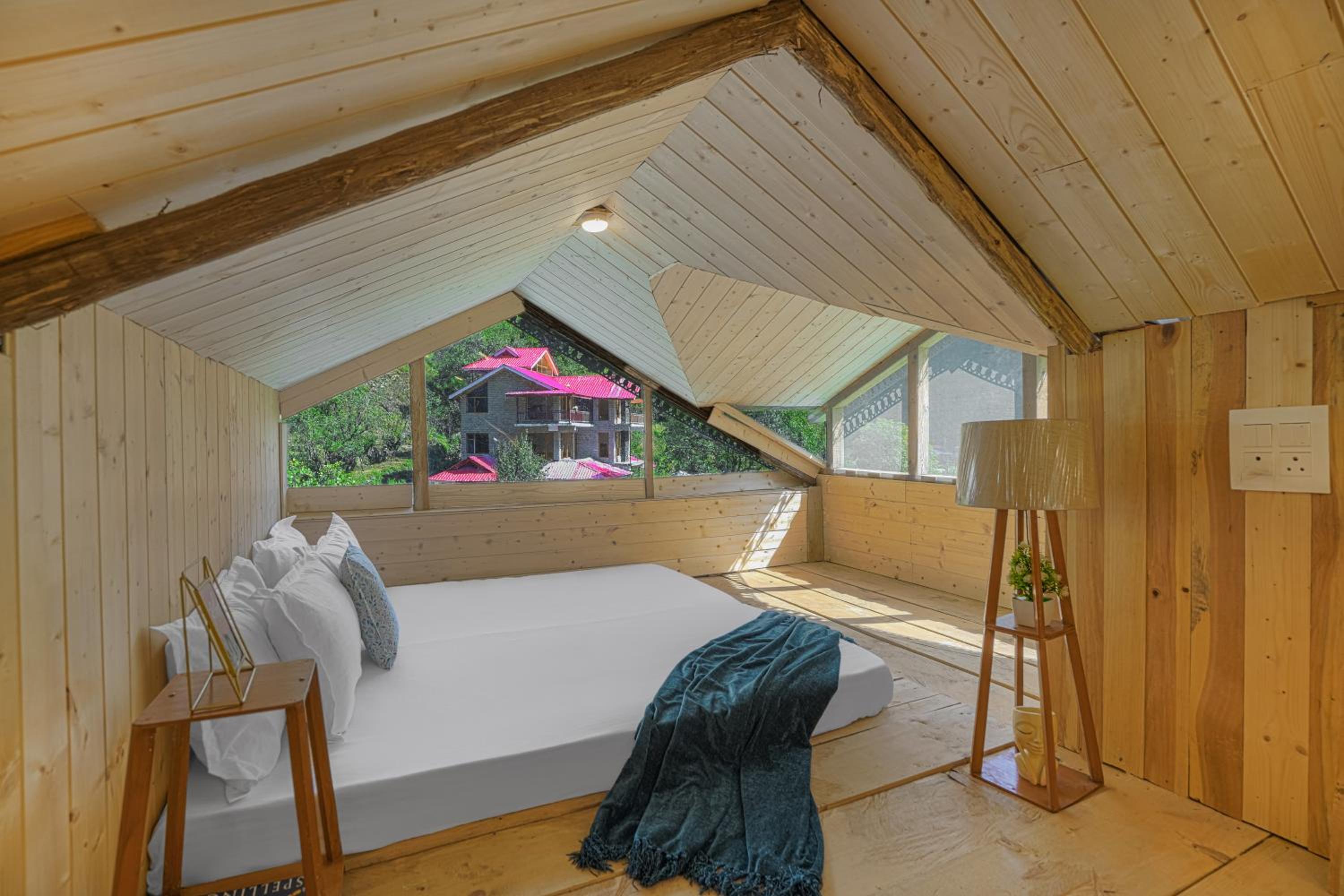 SaffronStays Fairytale Villa - 3 bedroom villa in orchards and access to the river