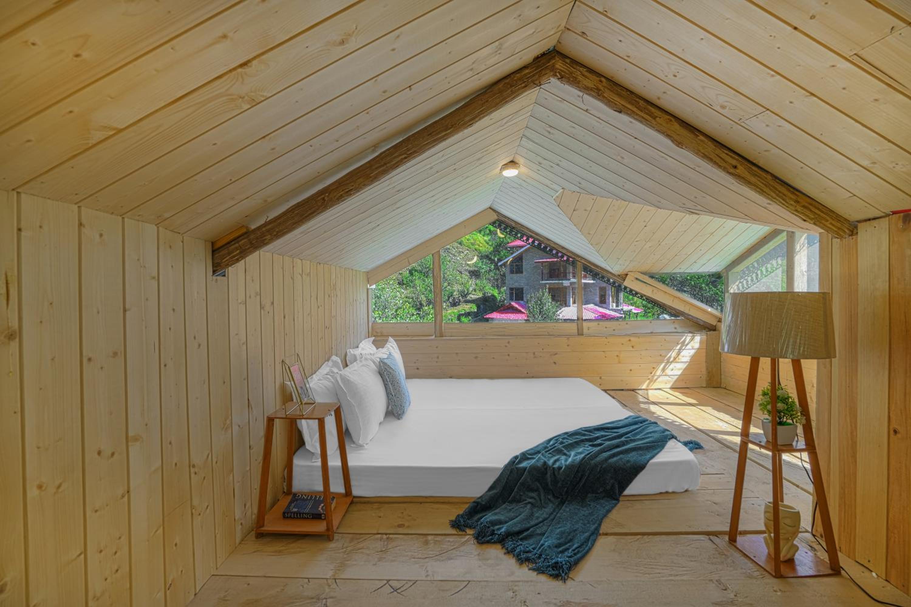 SaffronStays Fairytale Villa - 3 bedroom villa in orchards and access to the river