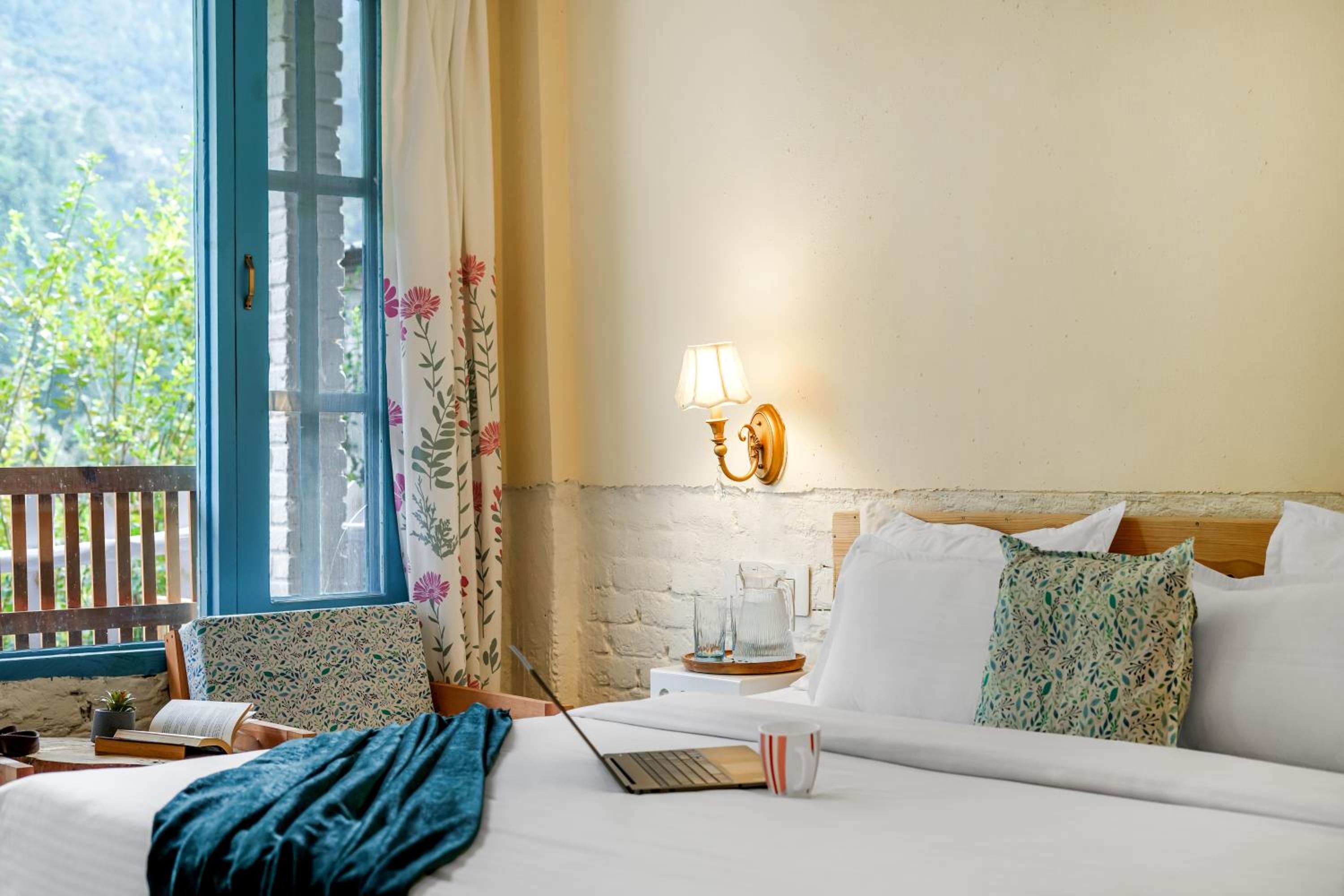 SaffronStays Fairytale Villa - 3 bedroom villa in orchards and access to the river