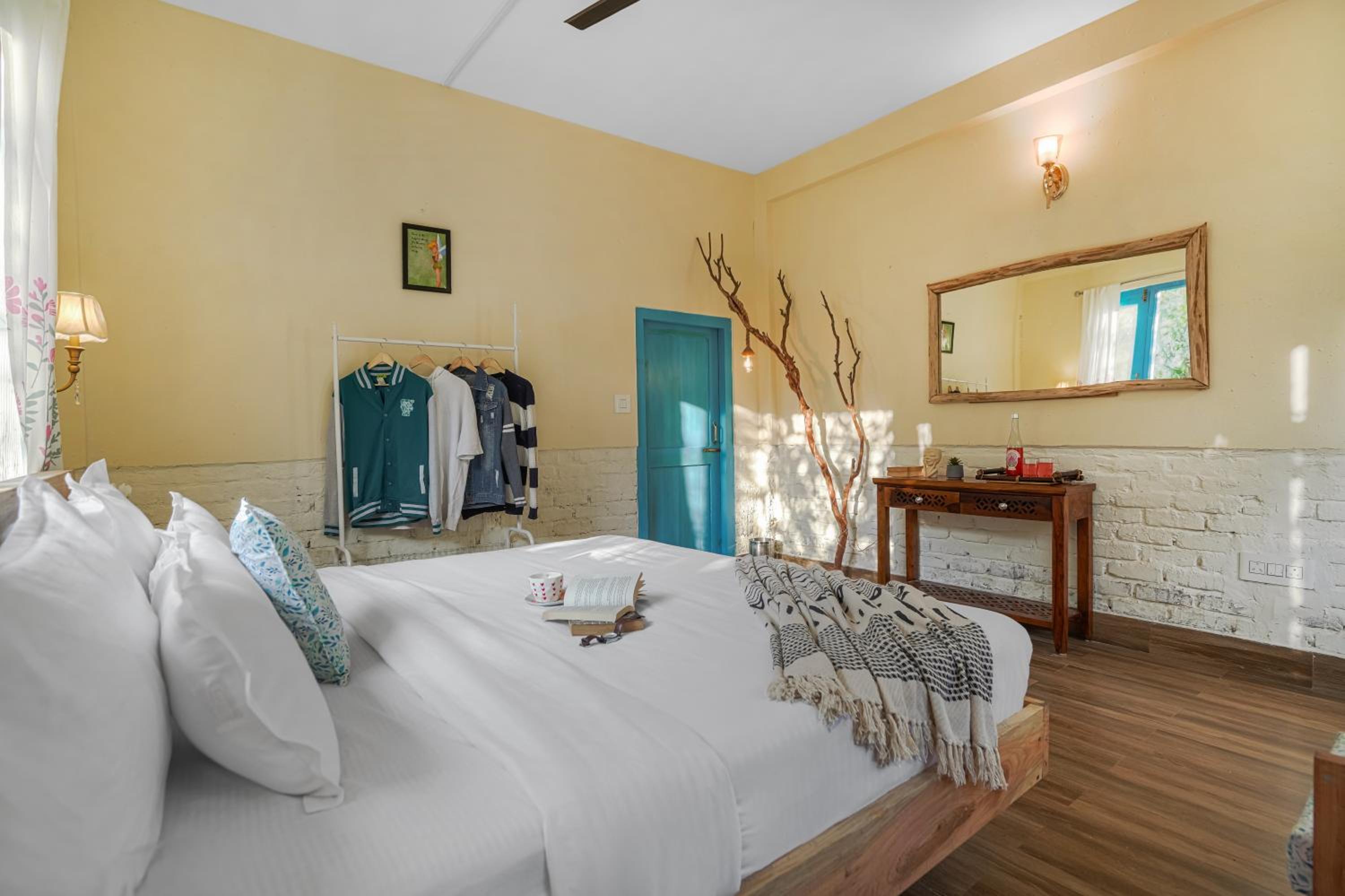 SaffronStays Fairytale Villa - 3 bedroom villa in orchards and access to the river