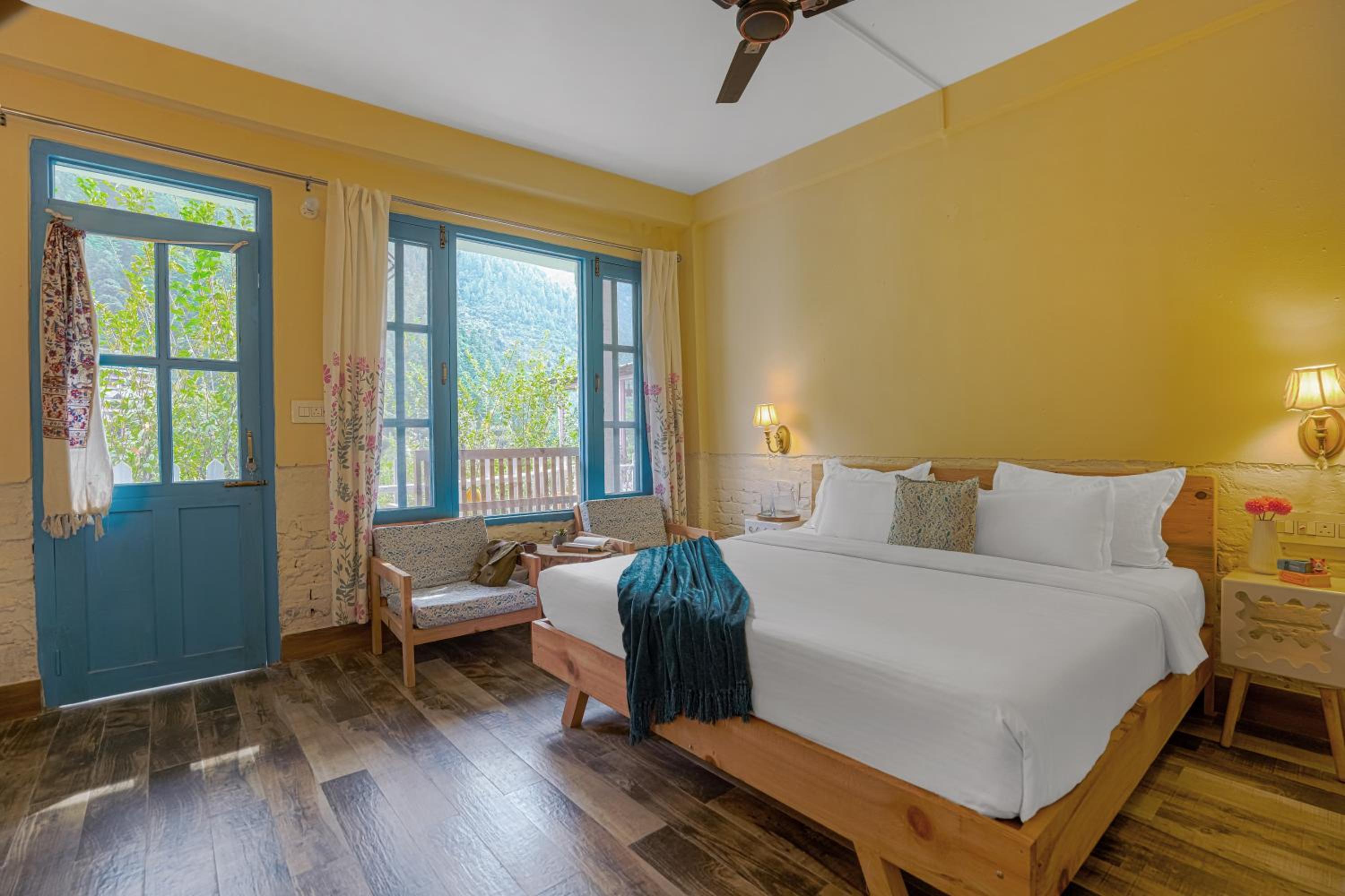 SaffronStays Fairytale Villa - 3 bedroom villa in orchards and access to the river
