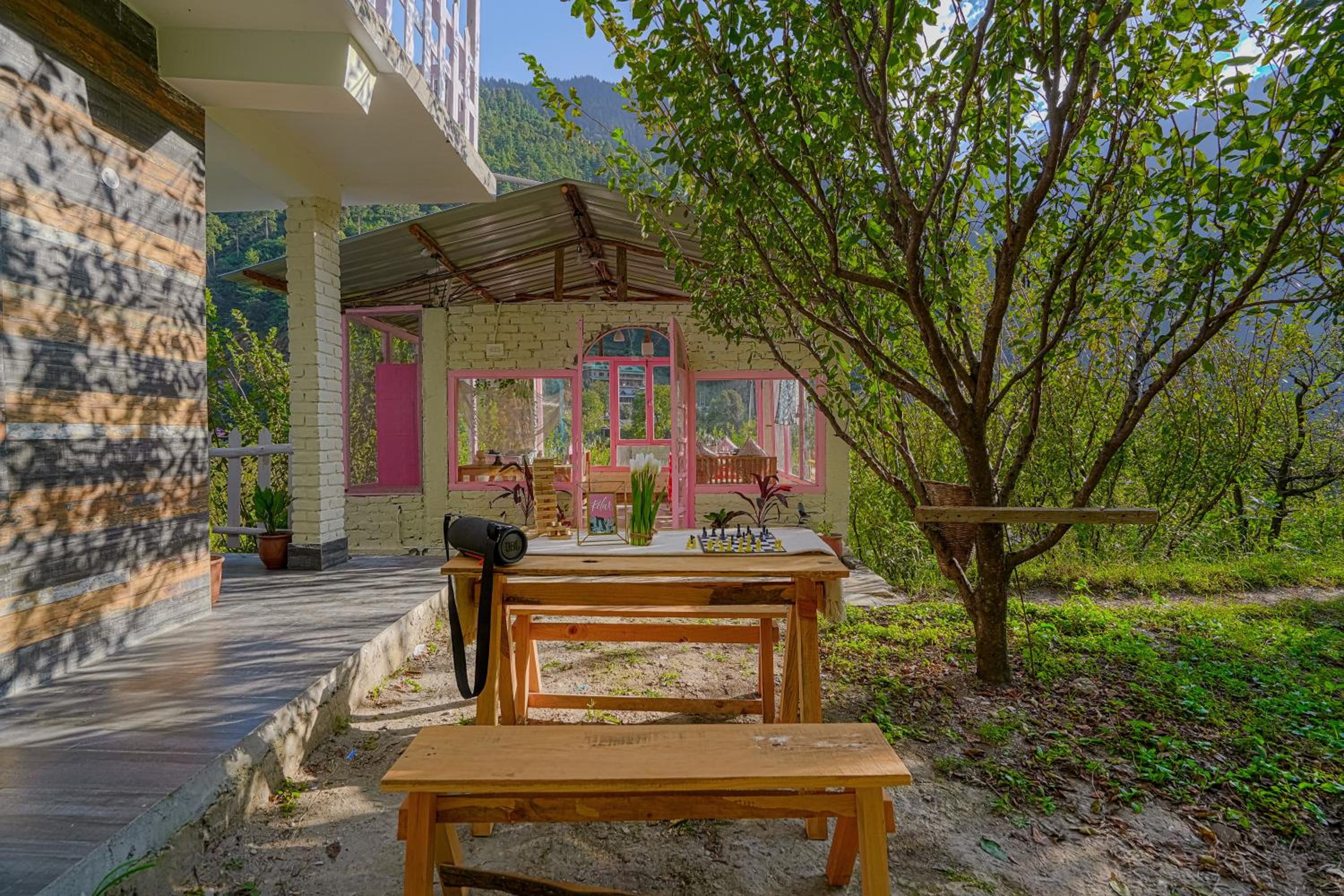 SaffronStays Fairytale Villa - 3 bedroom villa in orchards and access to the river