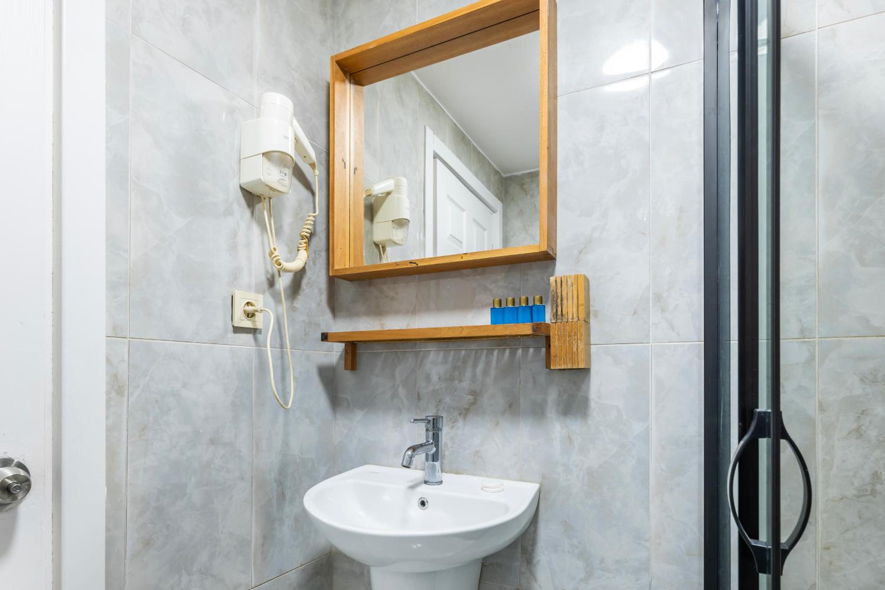 Taksim Dora Hotel
