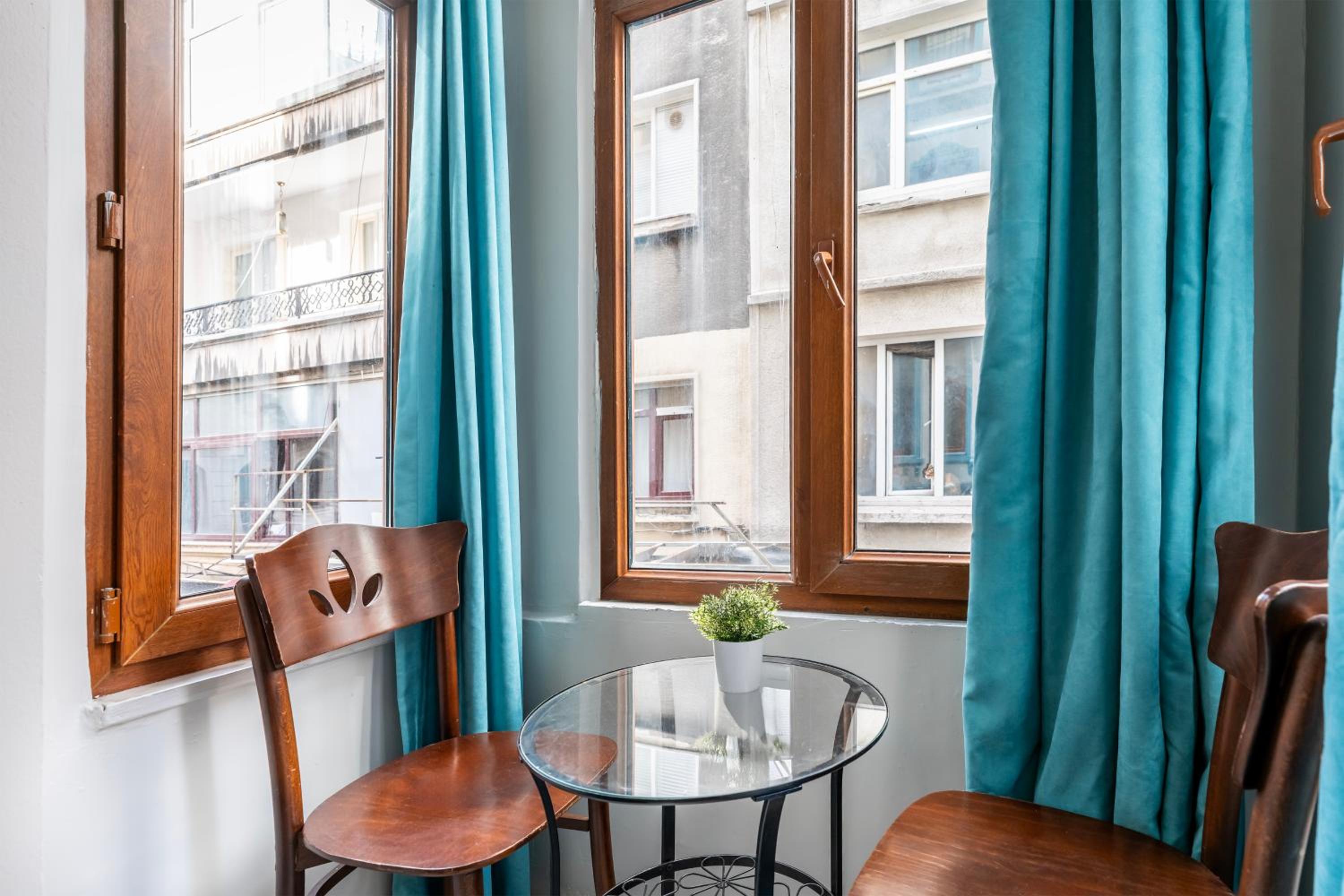 Taksim Dora Hotel