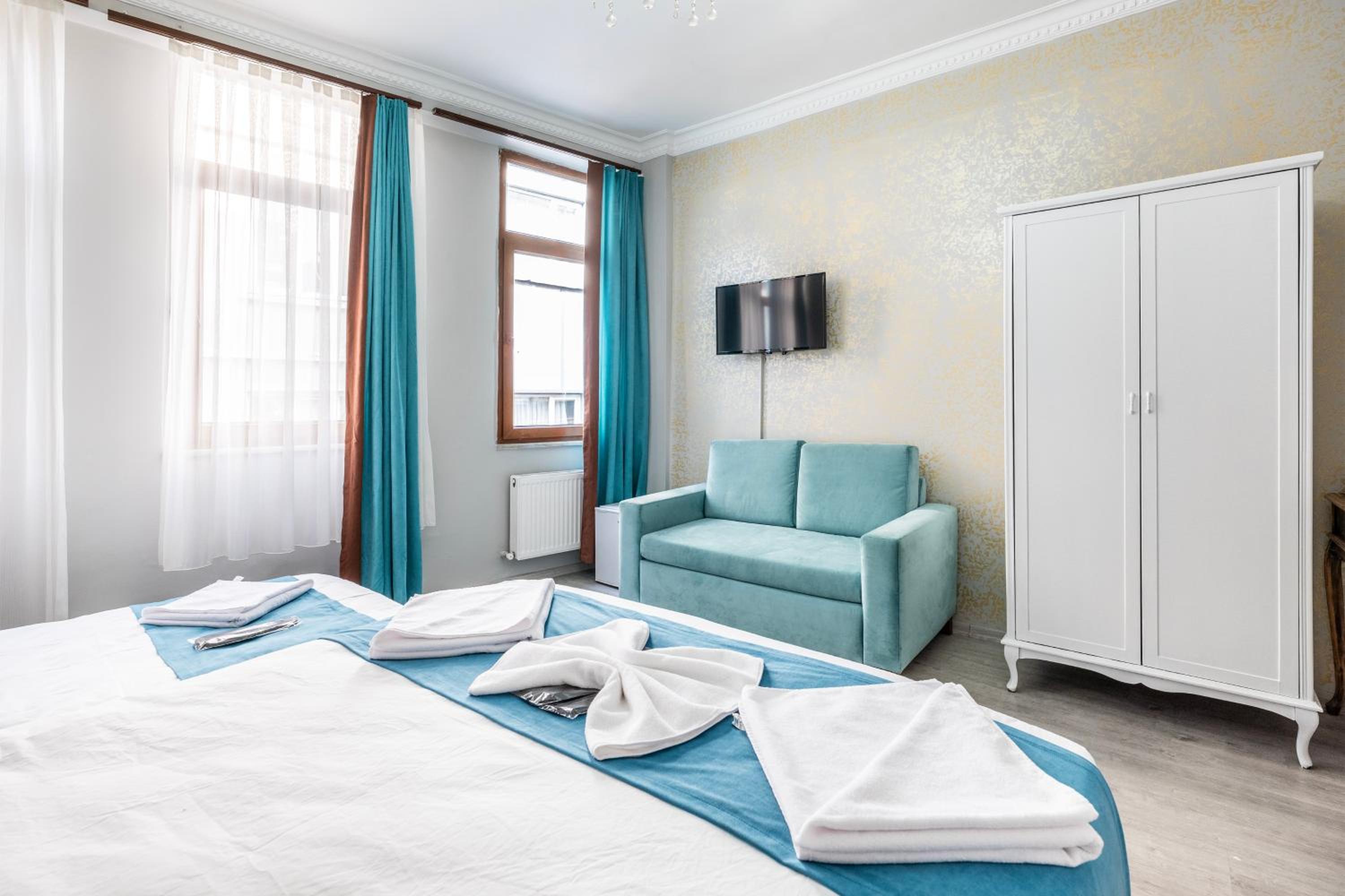 Taksim Dora Hotel