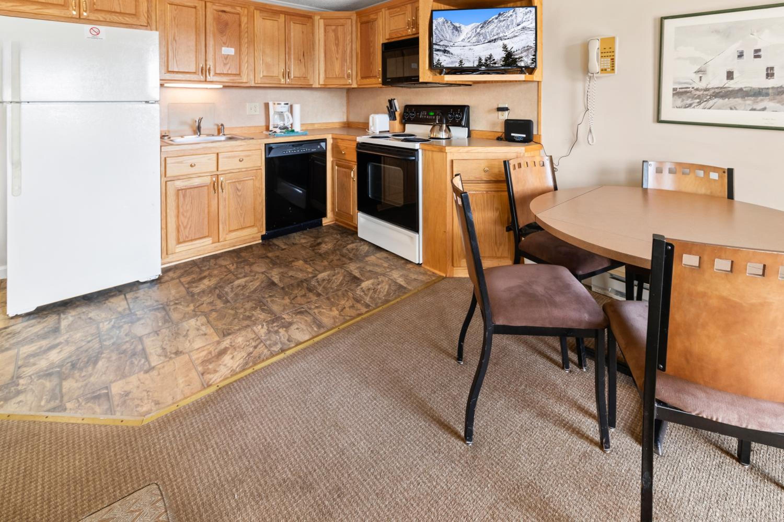 ML229 Mountain Escape Great for Relaxing Near Village view 3