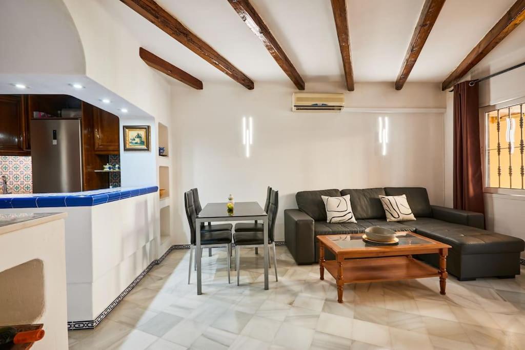 Mediterranean Style Apartment - by Welcomely