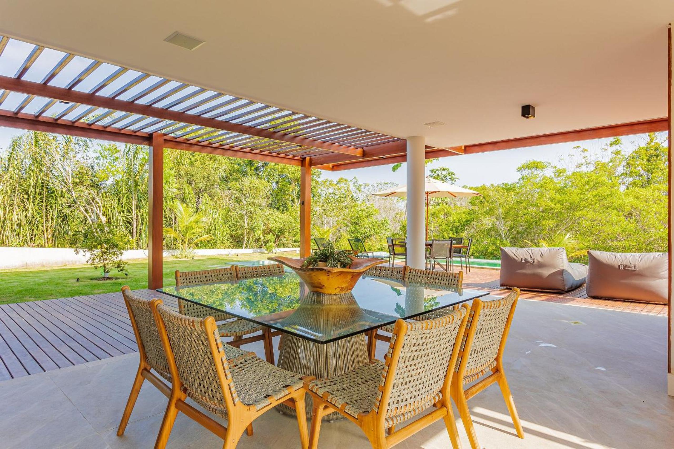 PF58 Casa Alto Luxo 6 Suítes - Praia Bella, com acesso exclusivo à praia!