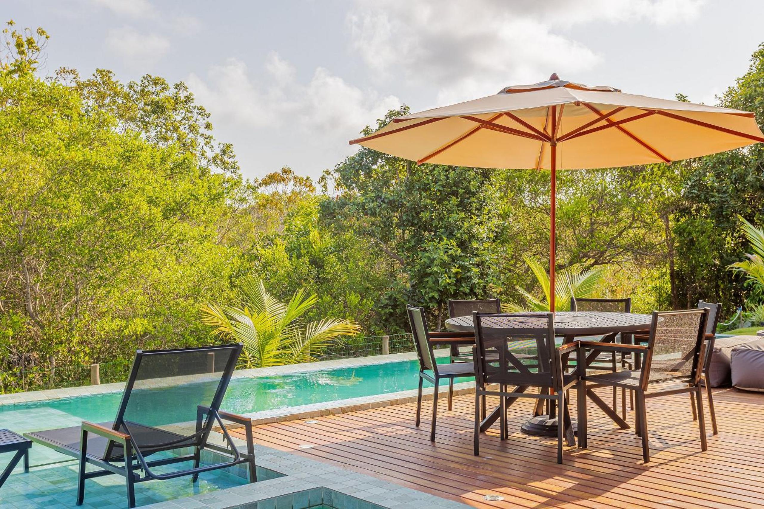 PF58 Casa Alto Luxo 6 Suítes - Praia Bella, com acesso exclusivo à praia!