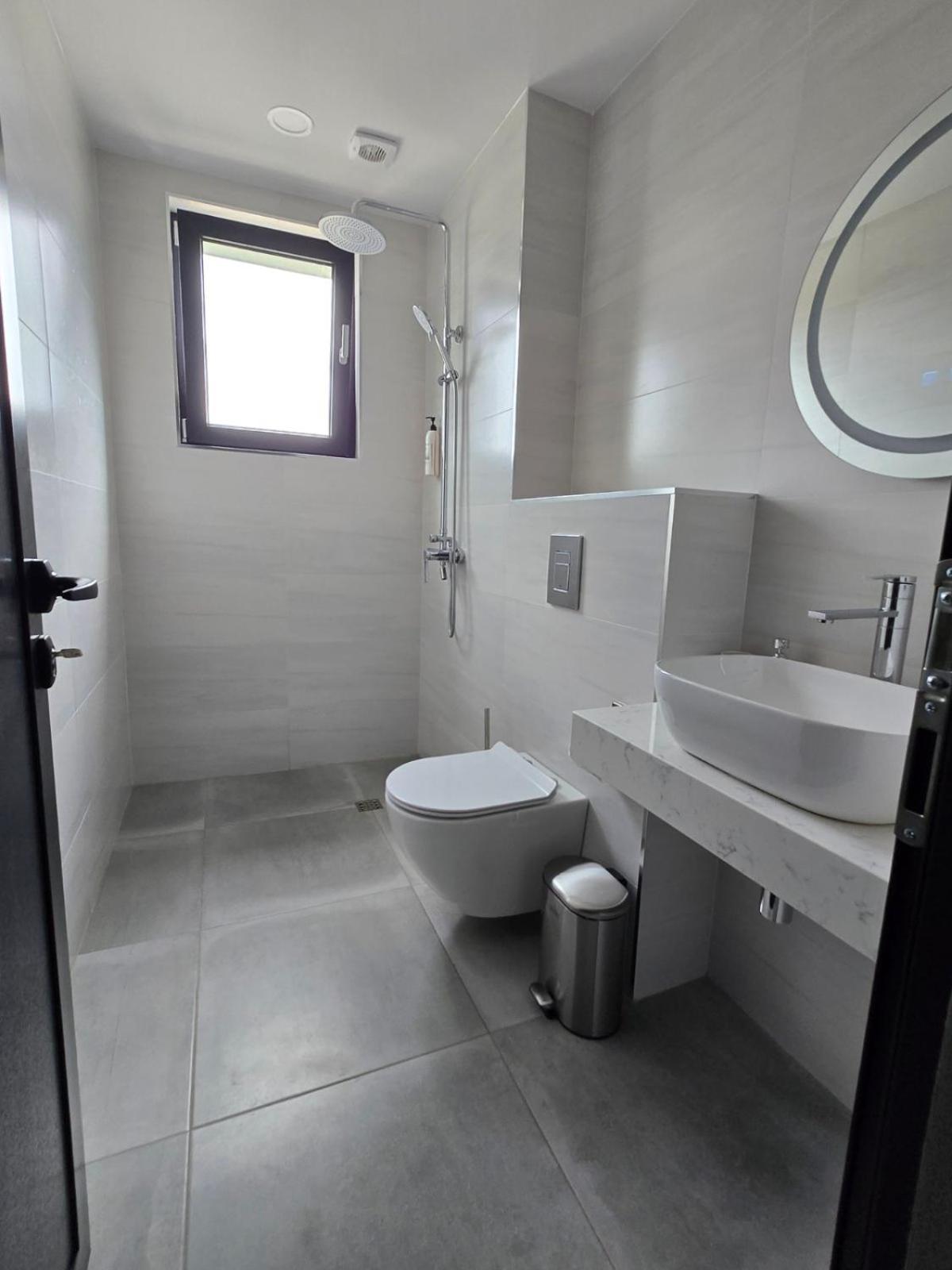 Villa Calypso, private pool with heating and salt water