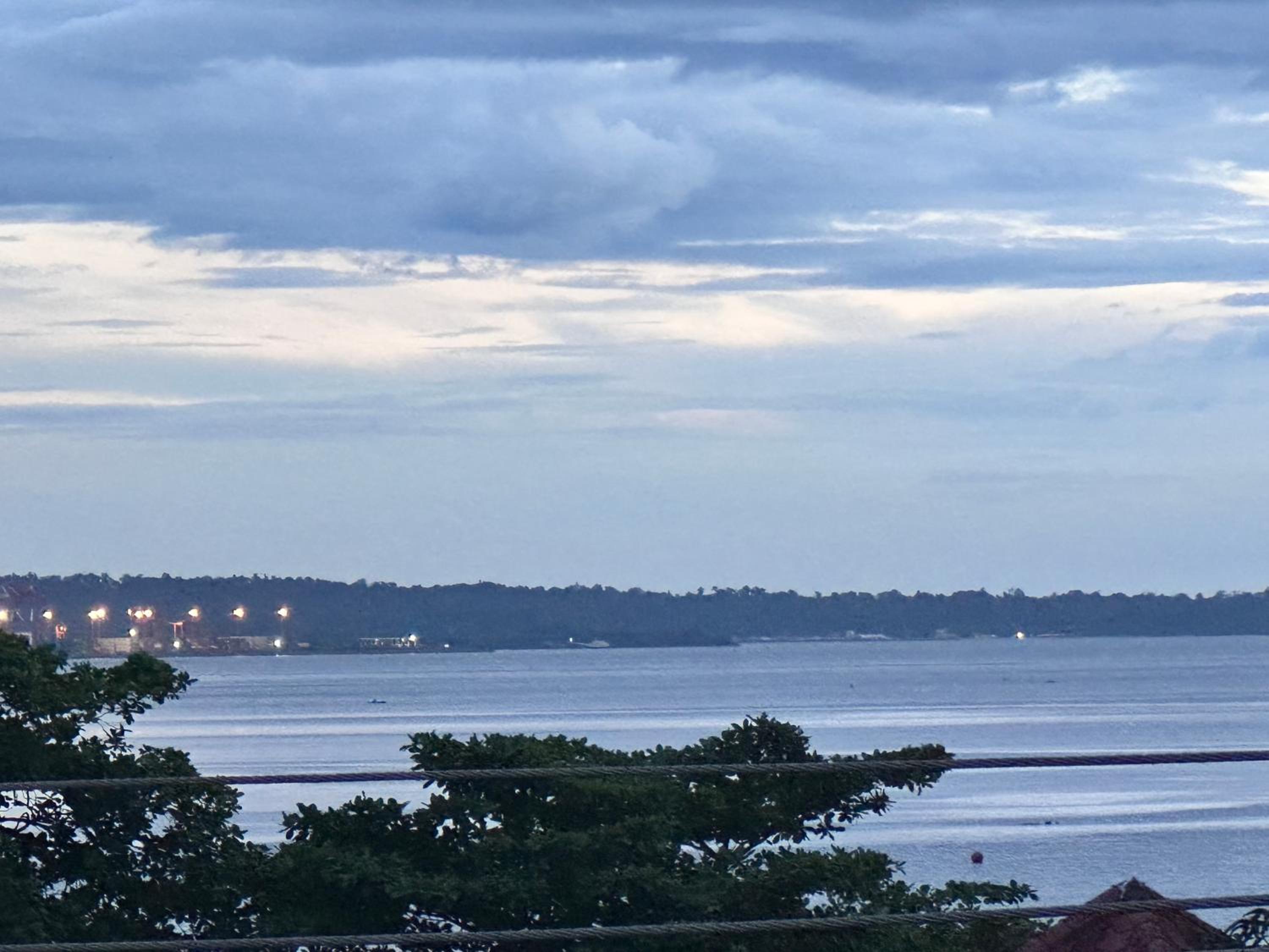 The Loft - Barrio Barretto, Olongapo City Near Beach view 4